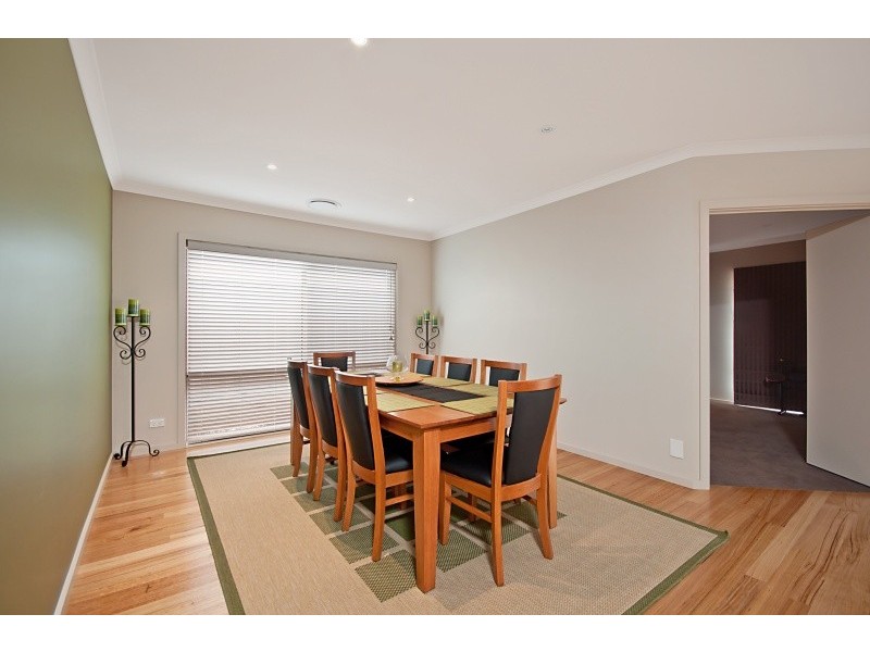 9 Neptune Avenue, Portland VIC 3305