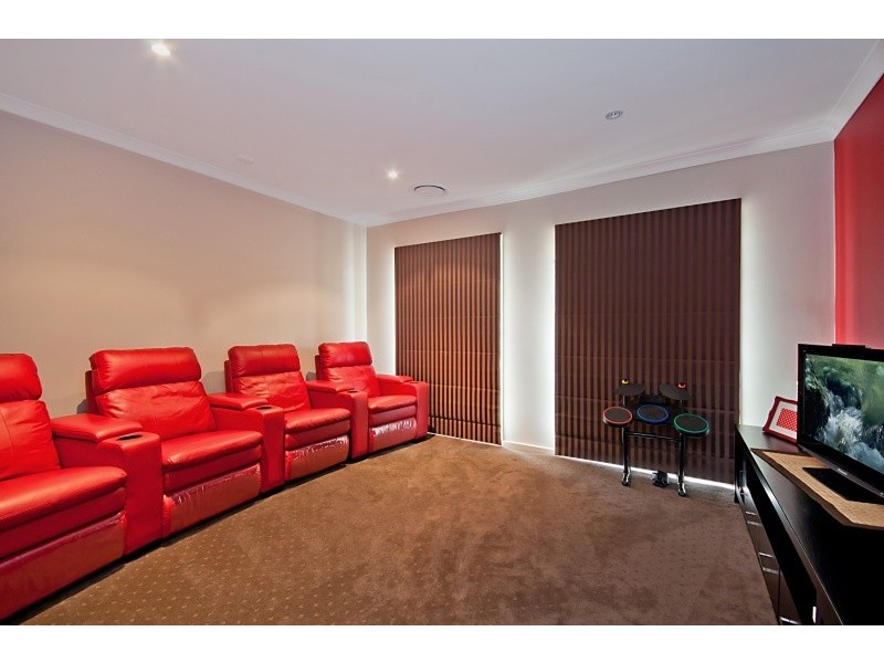 9 Neptune Avenue, Portland VIC 3305