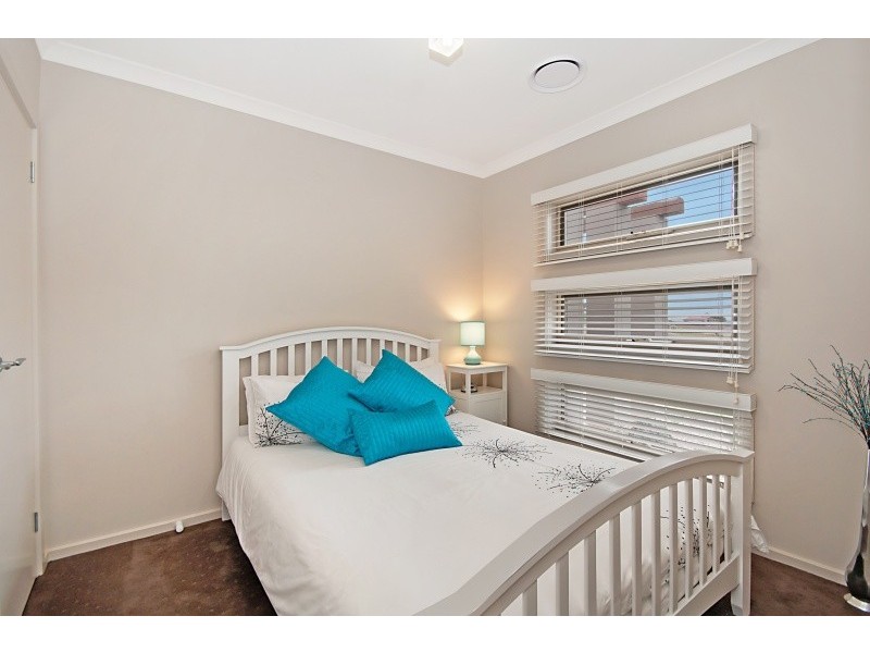 9 Neptune Avenue, Portland VIC 3305