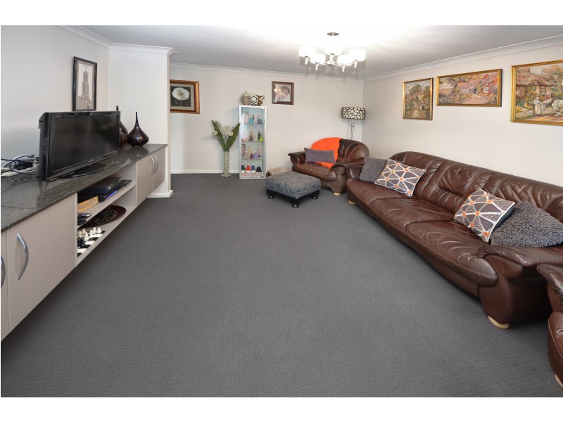 4 Neptune Avenue North, Portland VIC 3305
