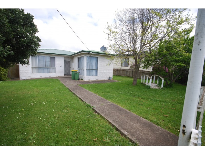 63 Learmonth Street, Portland VIC 3305