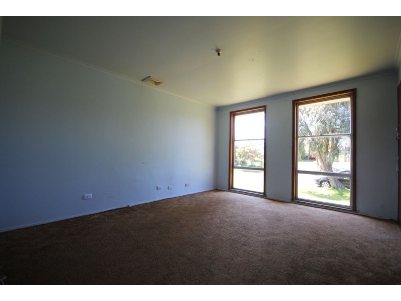 19 Banyan Crescent, Portland VIC 3305