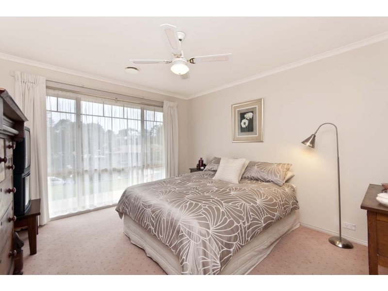 12 Adamson Court, Portland VIC 3305