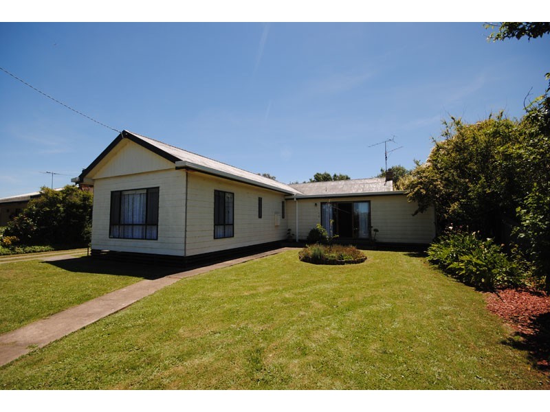 7 Owen Street, Heywood VIC 3304