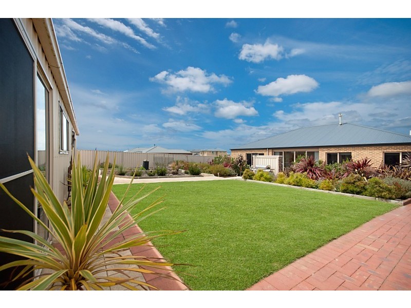 14 Atlantis Avenue, Portland VIC 3305