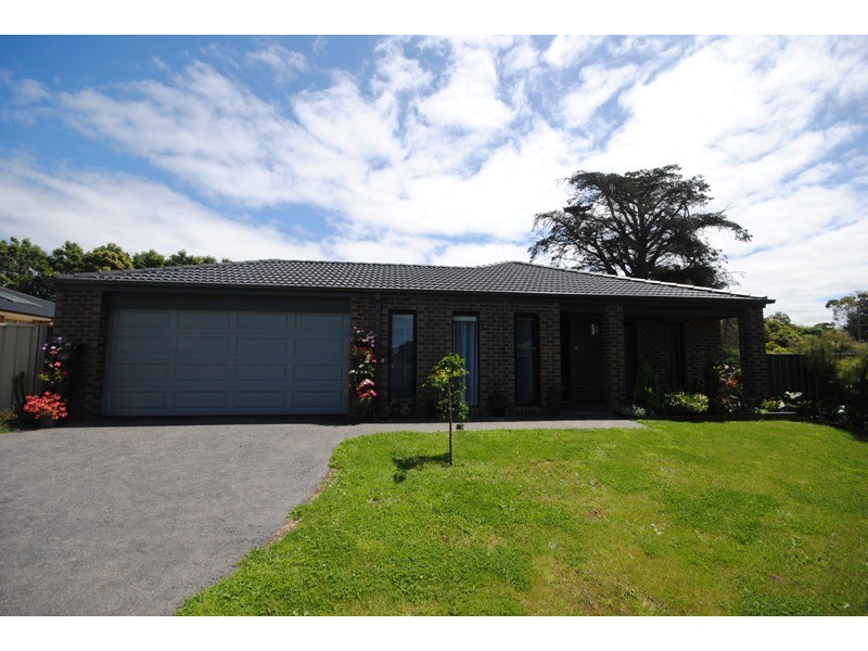 4 Neptune Avenue North, Portland VIC 3305