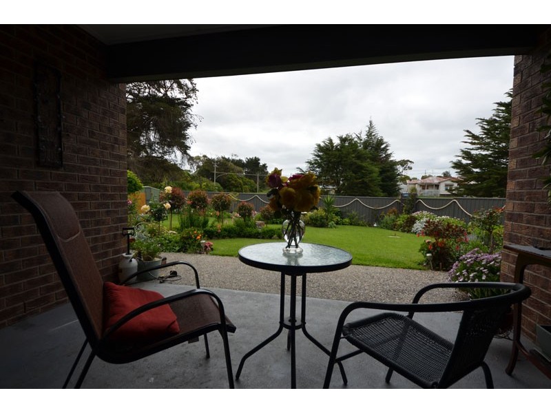 4 Neptune Avenue North, Portland VIC 3305