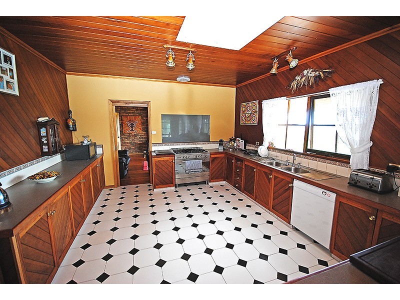 140 Princes Highway, Portland VIC 3305