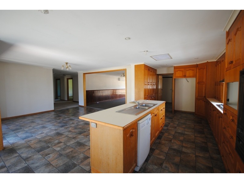 90 Pedrazzies Road, Gorae VIC 3305