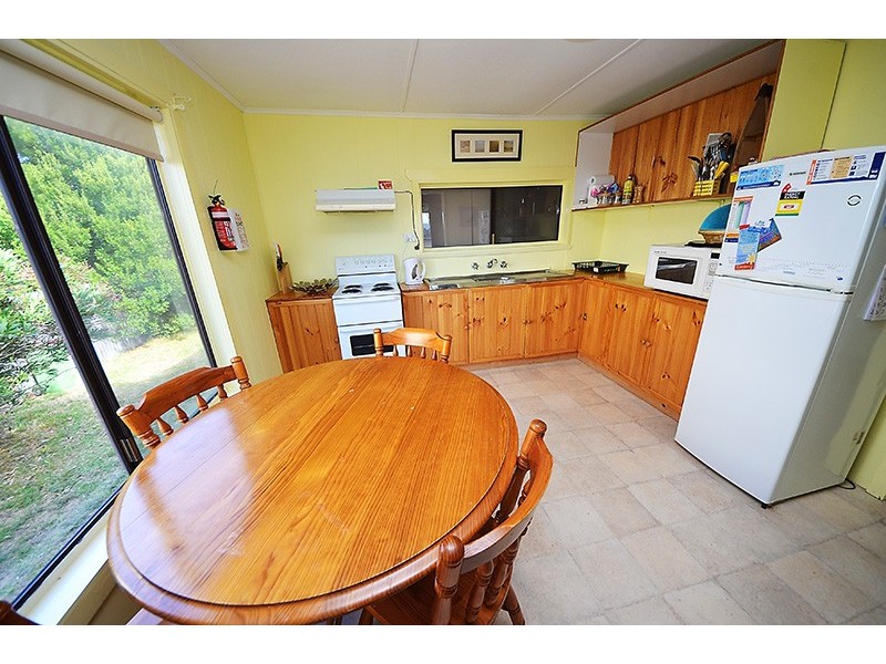 17 Beach Road, Portland VIC 3305