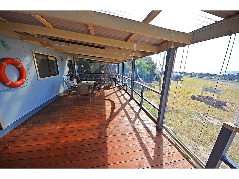 17 Beach Road, Portland VIC 3305