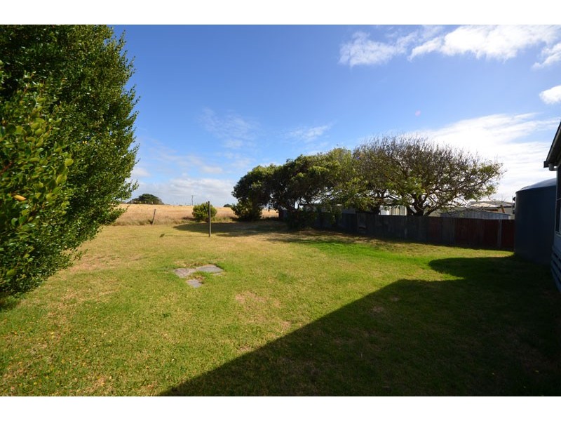 17 Beach Road, Portland VIC 3305