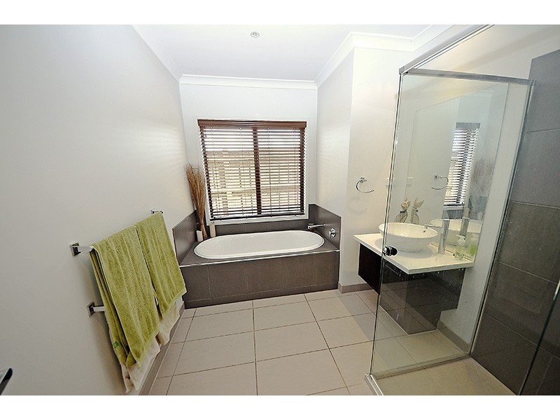 8 Pisces Court, Portland VIC 3305