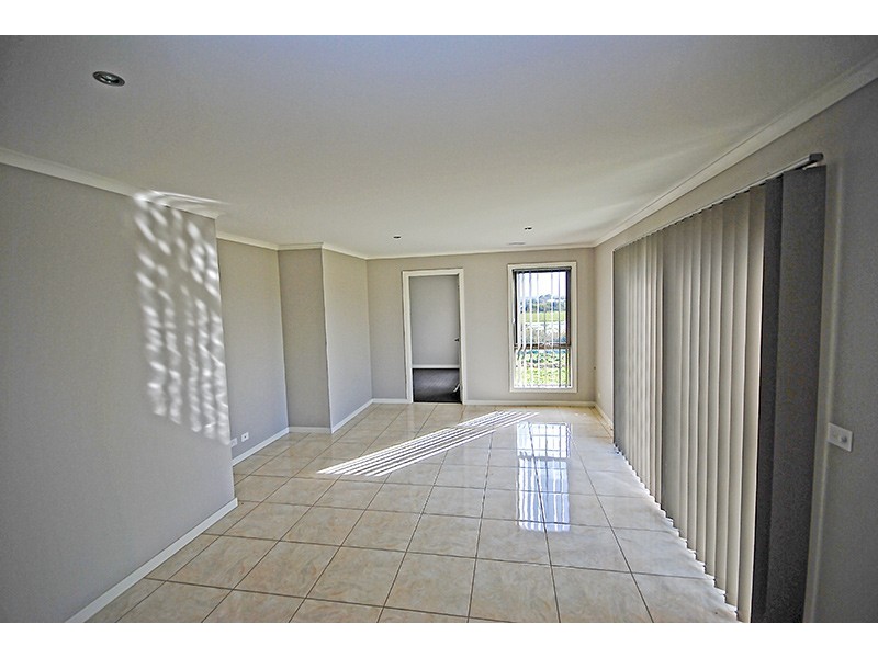 11 Madeira Close, Portland VIC 3305