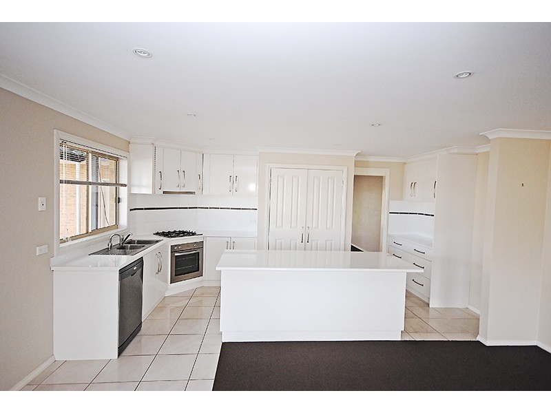 6 Aquarius Court, Portland VIC 3305