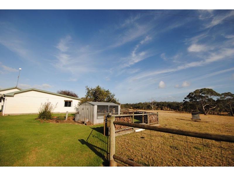83 Berrys Road, Gorae VIC 3305