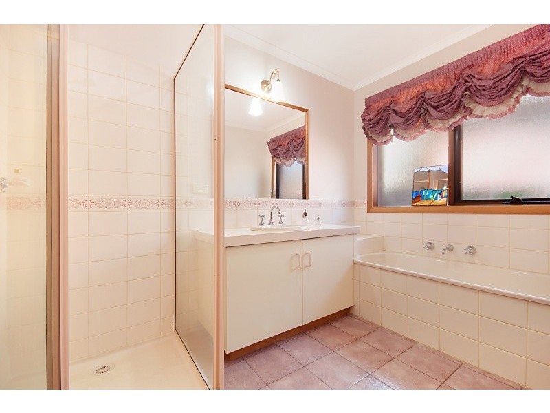 8  Curragh Court, Portland VIC 3305