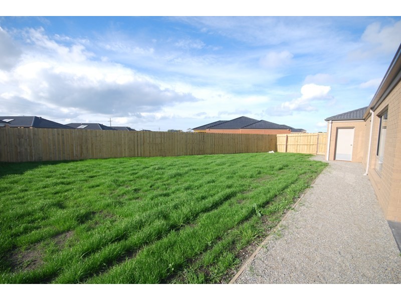 6 Victory Court, Portland VIC 3305