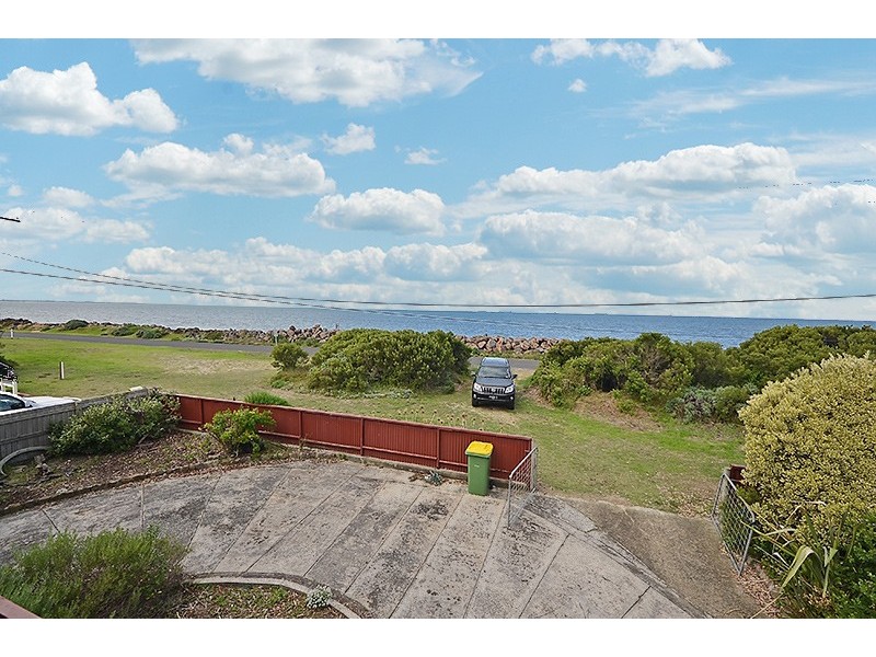 15 Beach Road, Allestree VIC 3305