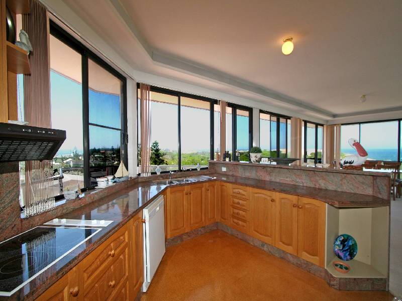 61 Bondi Road, The Entrance North NSW 2261