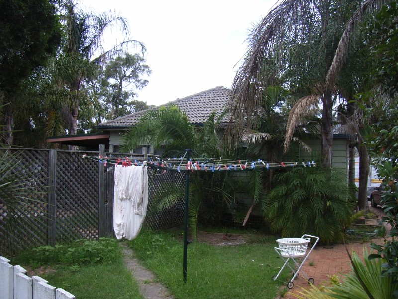 Wattle Grove NSW 2173