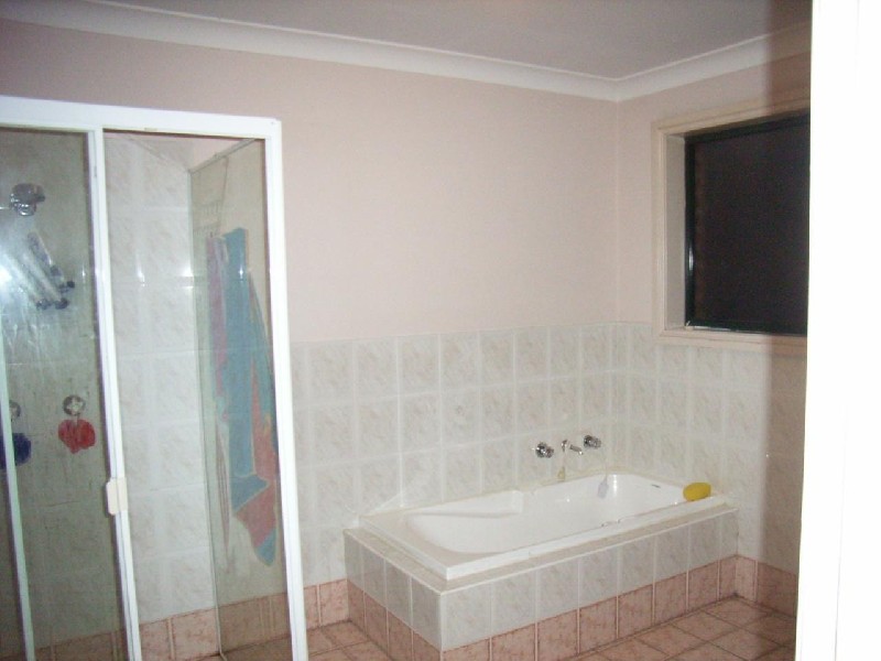 Hoxton Park NSW 2171