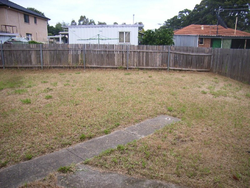23 Huon Crescent, Holsworthy NSW 2173