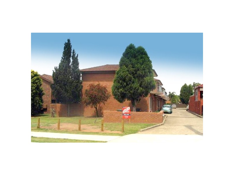 104 Hoxton Park Rd, Liverpool NSW 2170