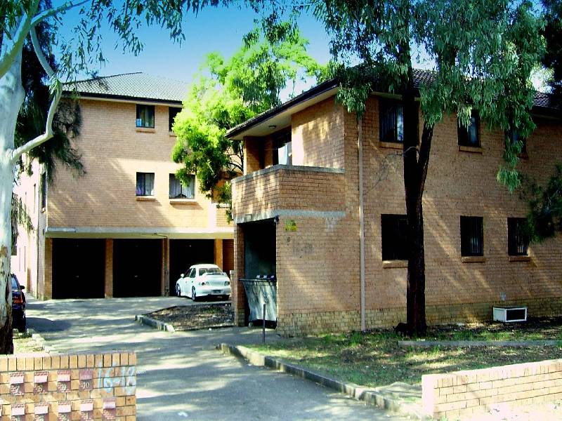 16 Wilga Street, Fairfield NSW 2165