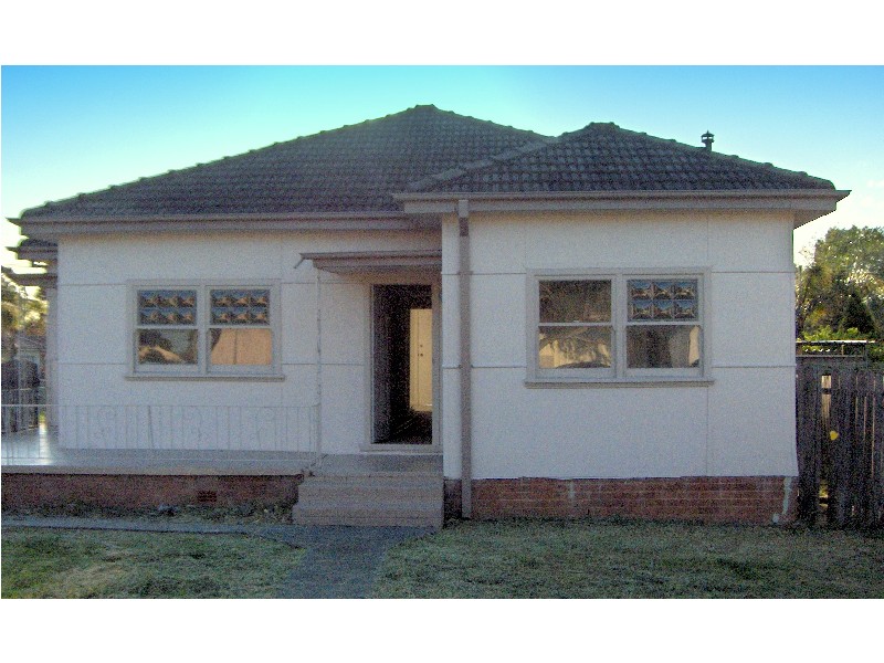 19 Gill Avenue, Liverpool NSW 2170