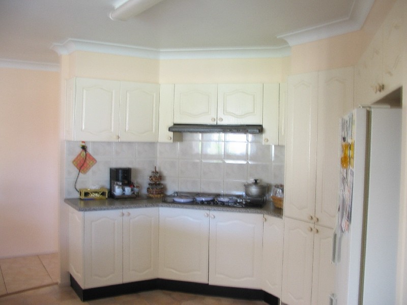 Wattle Grove NSW 2173