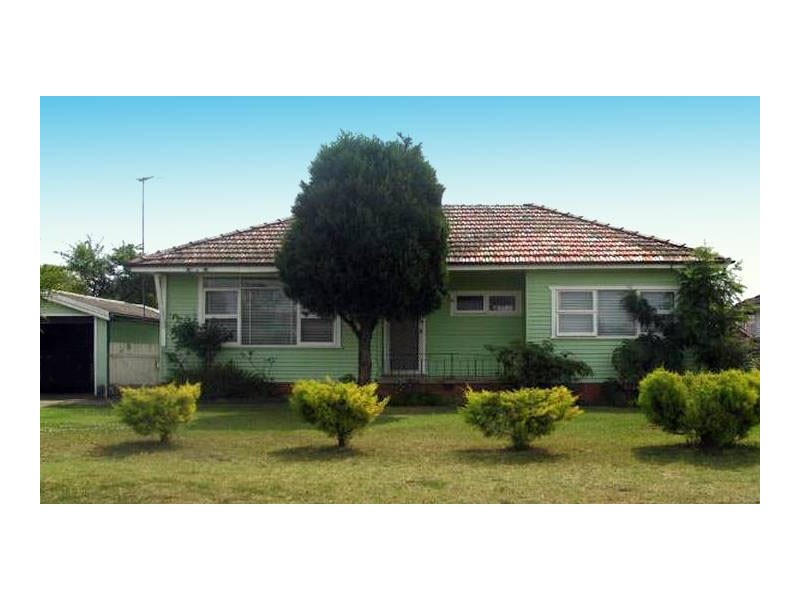 52 Weir Crescent, Lurnea NSW 2170