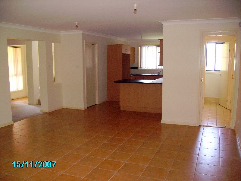 6 Gould Street, West Hoxton NSW 2171