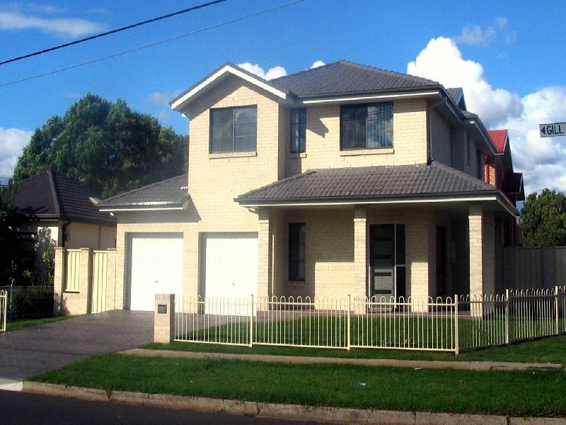 38 Gill Ave, Liverpool NSW 2170