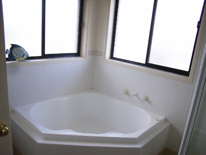 Hoxton Park NSW 2171