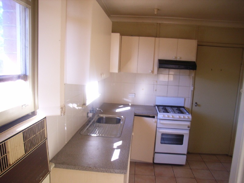 5 Dundee, Sadleir NSW 2168