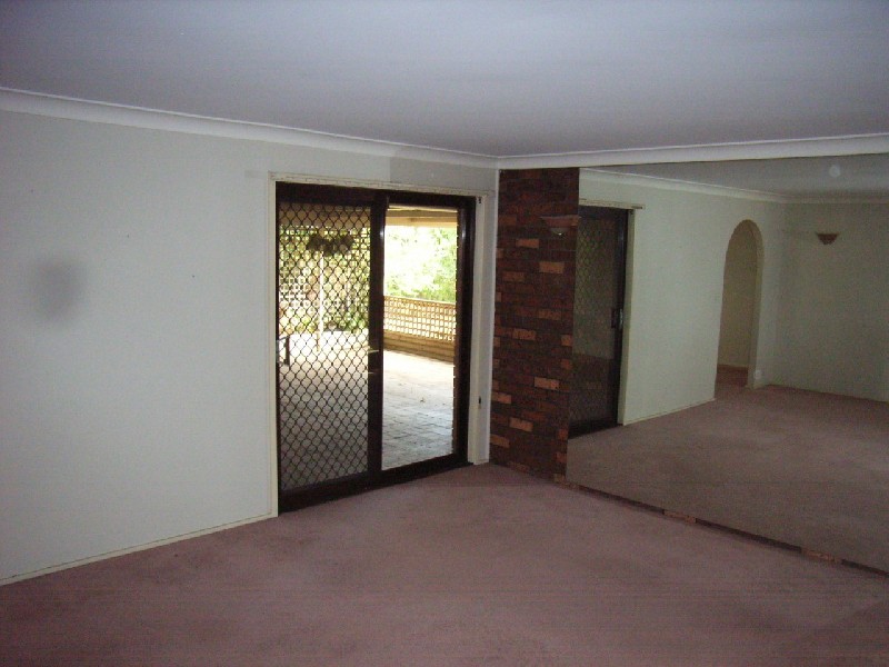 5 Ledbury Avenue, Chipping Norton NSW 2170