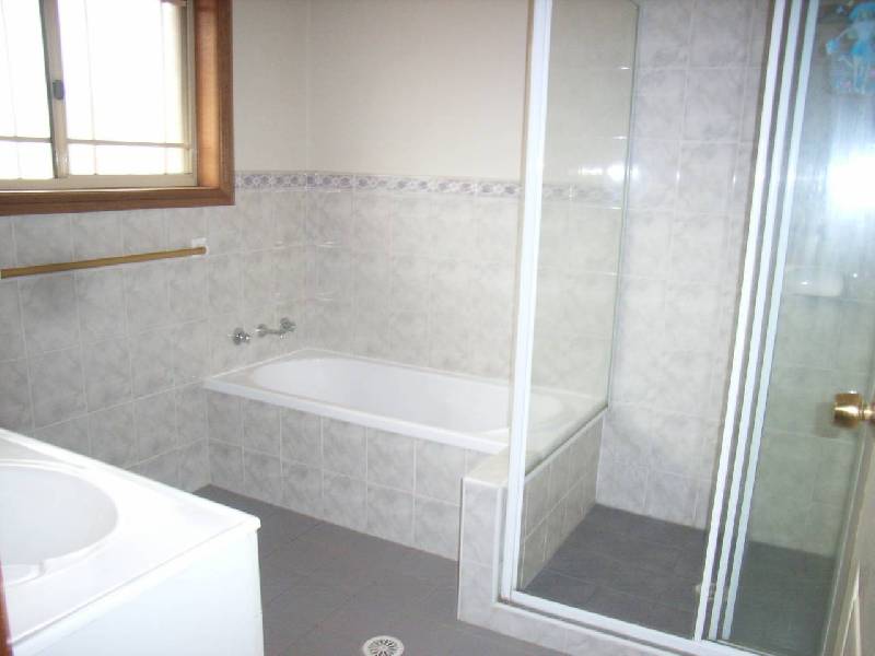 Lurnea NSW 2170