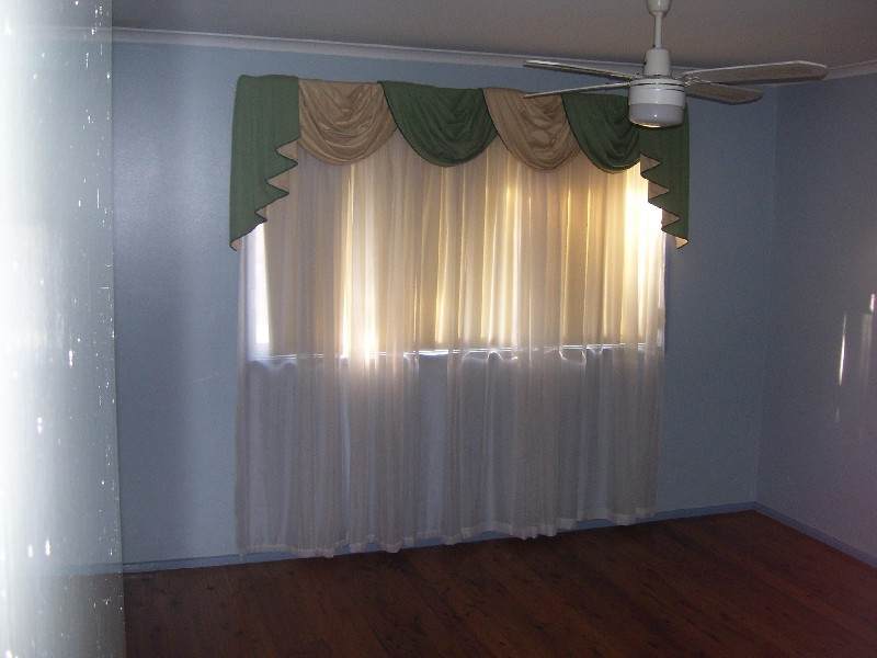 21 Salamaua Place, Glenfield NSW 2167