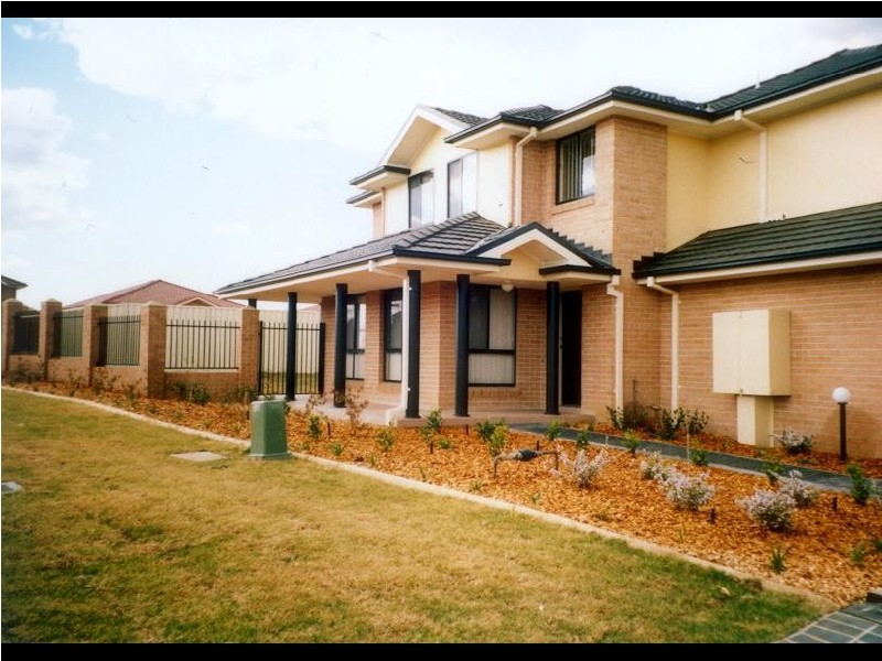 239 Braidwood Drive, Prestons NSW 2170