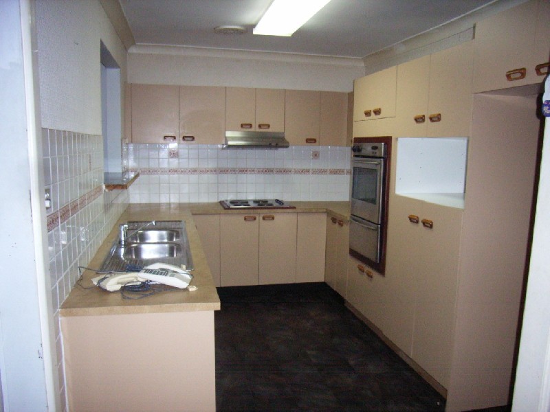 4 Avondale Place, Cartwright NSW 2168