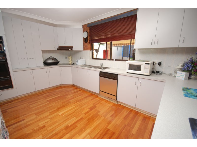 Ashmont NSW 2650