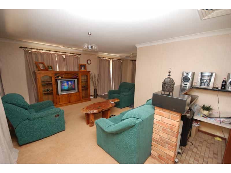 Lake Albert NSW 2650