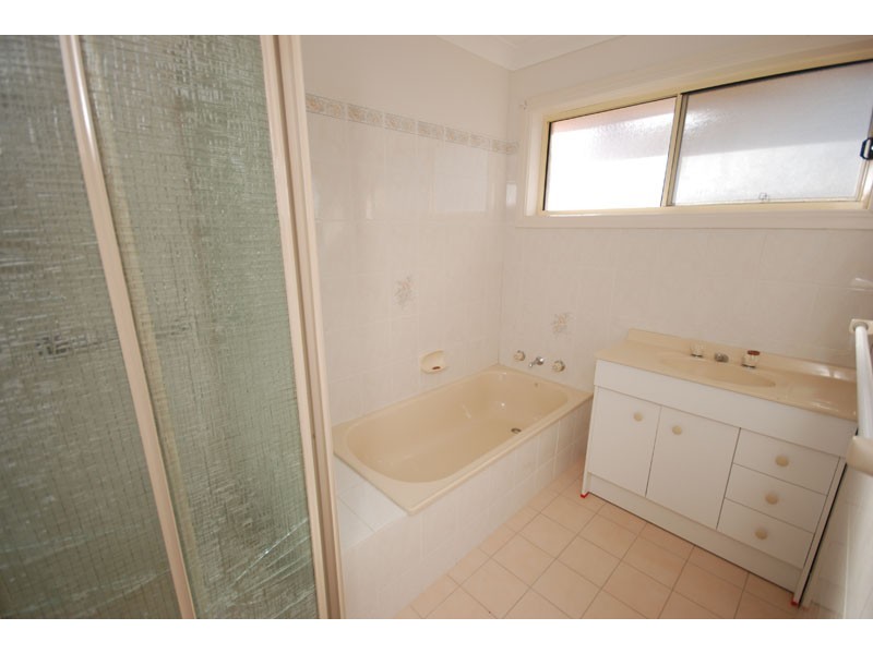 Glenfield Park NSW 2650