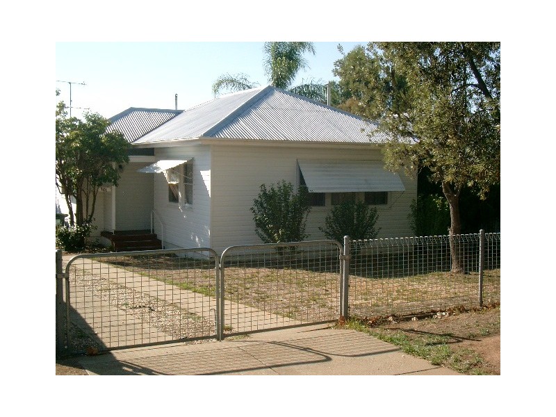 Kooringal NSW 2650