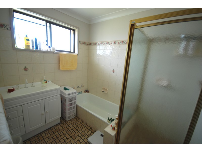 Lake Albert NSW 2650