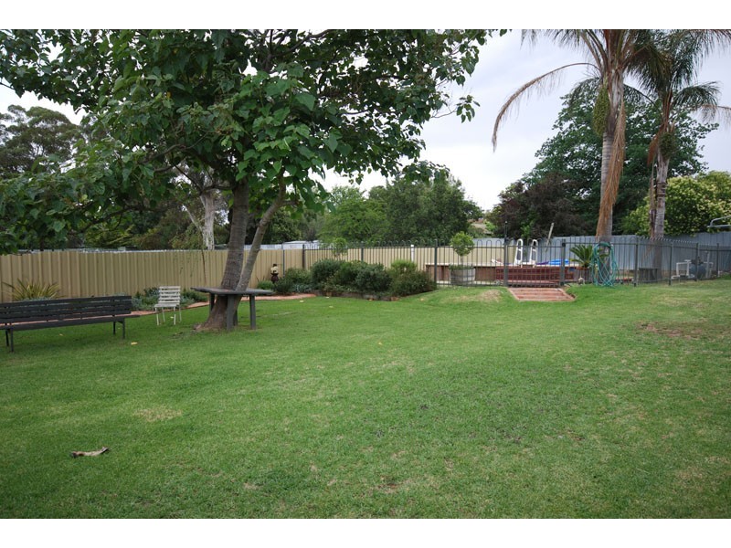 Kooringal NSW 2650