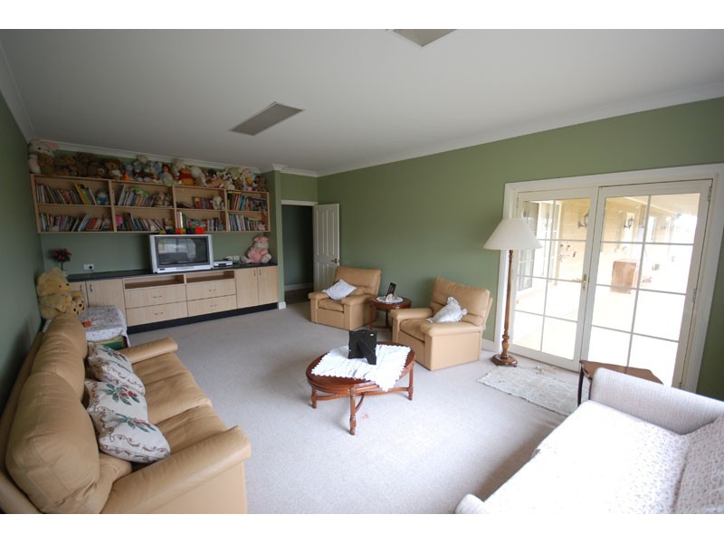 Lake Albert NSW 2650