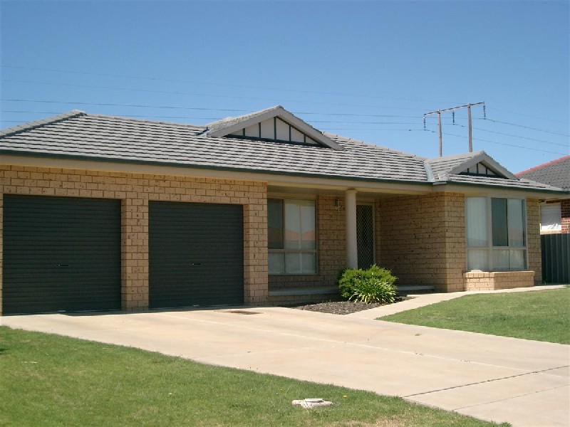 Glenfield Park NSW 2650