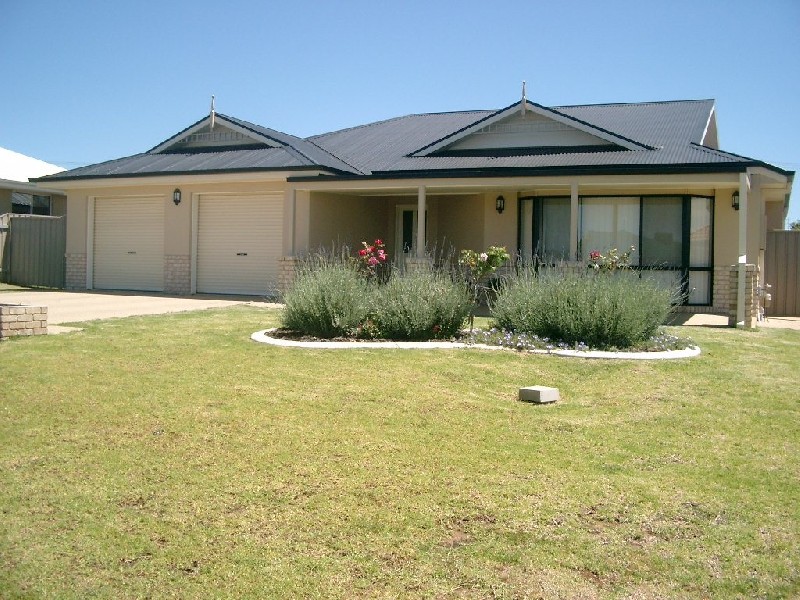 Glenfield Park NSW 2650